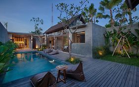 Taman Dharmawangsa Suites